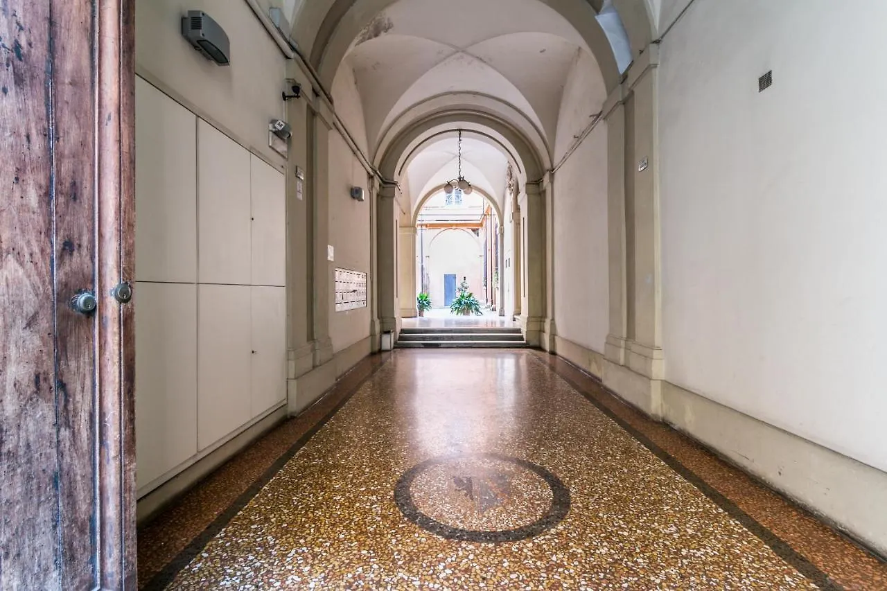 Familybo Apartments Santo Stefano 볼로냐